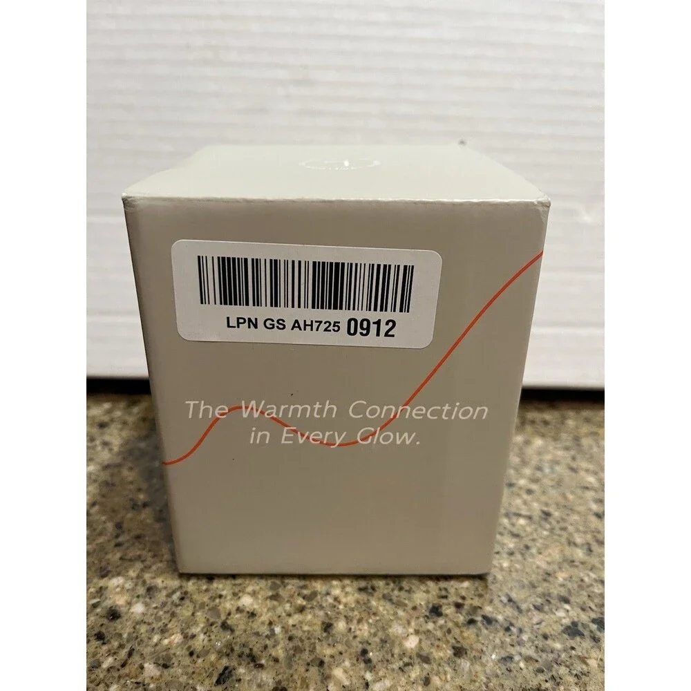 Lumeloom candle scented